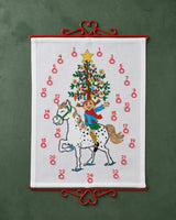 Broderikit Julkalender "Pippi & Julgran" 35 x 46 cm (34-4599)